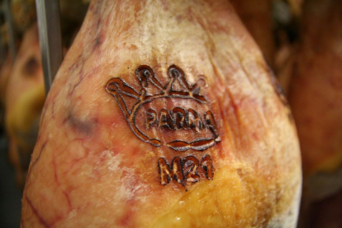 File:Prosciutto di Parma - marchio a fuoco2.jpg