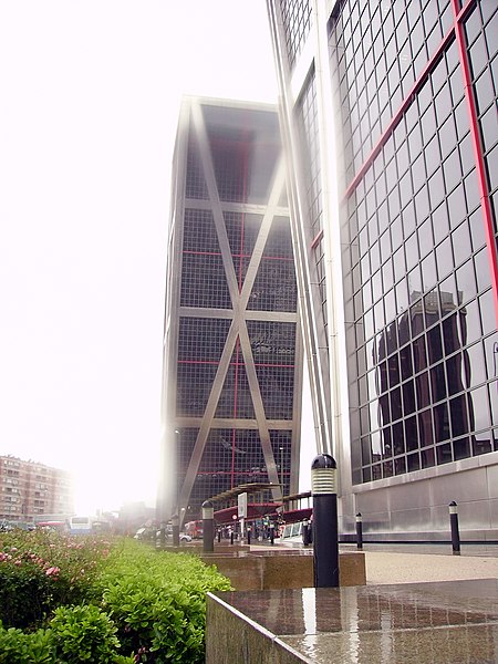 File:Puerta de Europa - panoramio - Ricardo Ricote Rodrí… (1).jpg