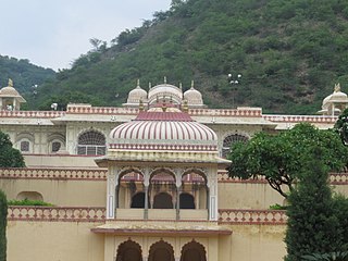 <span class="mw-page-title-main">Sisodiya Rani Bagh</span> Palace garden in India, India