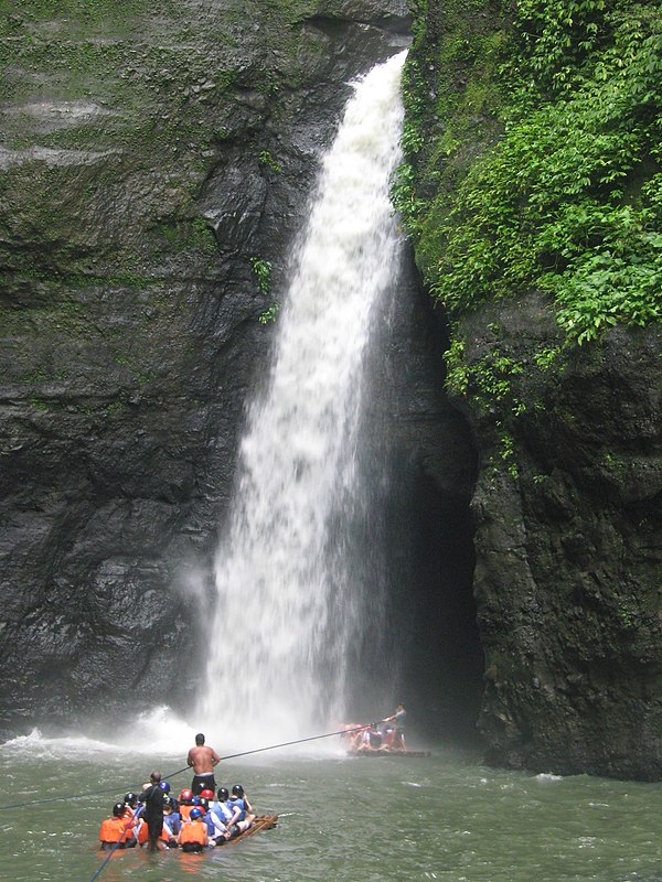 Image: Raring to go under Pagsanjan falls