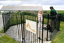 Entrance to the site. Rennibister souterrain - geograph.org.uk - 54209.jpg