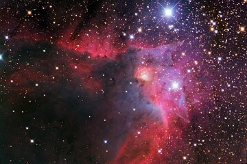 2010年にレモン山スカイセンターの80 cmシュルマン望遠鏡で撮影された散光星雲Sh2-155（洞窟星雲、Cave Nebula）。