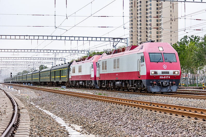 File:SS9G 0174 and 0148 at Liucun (20210504155404).jpg