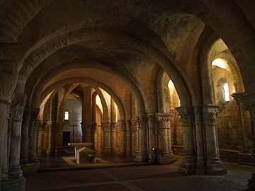 Crypte de la basilique Saint-Eutrope à Saintes.