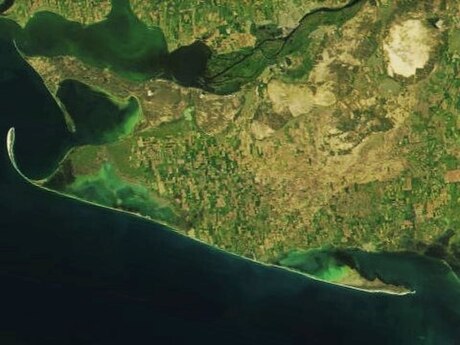 File:Satellite picture of Crimea, Terra-MODIS, 05-16-2015 (cropped).jpg