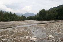 Schlierenrüti mit wechselndem Bachverlauf