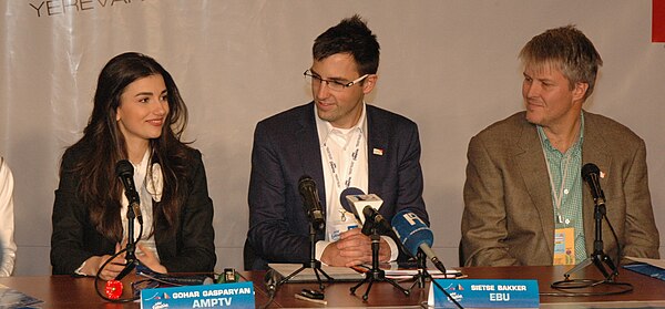 Sietse Bakker (center), executive supervisor from 2011 to 2012