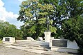 Čeština: Bolívarův pomník v parku Generála Lázaro Cárdenase, Praha-Bubeneč