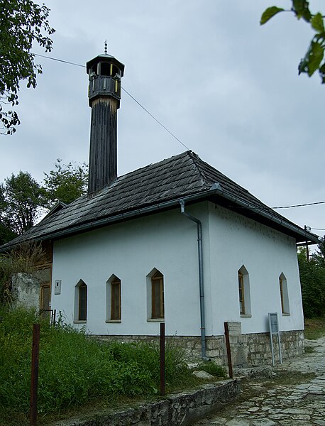 File:Sinan-begova džamija.jpg