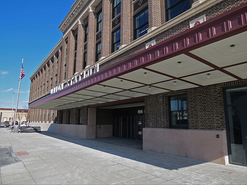 File:Springfield Union Station Front Facade 04.jpg