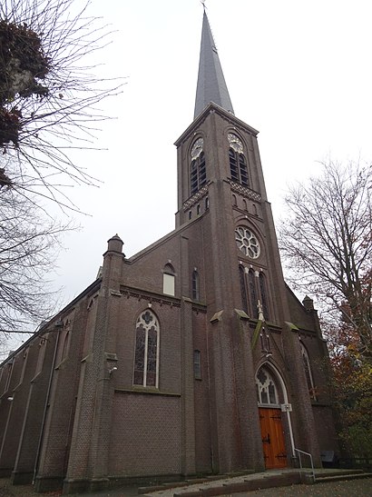 Hoe gaan naar Sint-Laurentiuskerk (Oudorp) met het openbaar vervoer - Over de plek