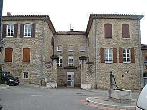 Place de la Pompe.