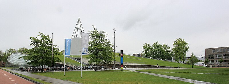 File:TU-Delft-Bibl-6.jpg