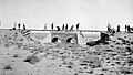 Herstel van een brug van de Hidjazspoorweg na een aanval van guerilla's van T.E. Lawrence