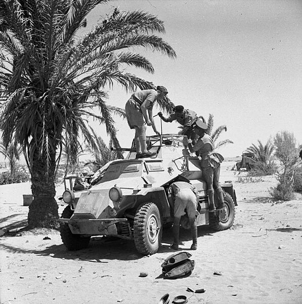 File:The British Army in North Africa 1941 E3776.jpg