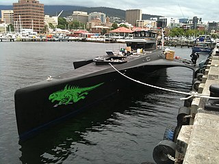 MV <i>Brigitte Bardot</i> 35m wave-piercing power trimaran