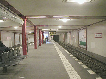 U Bahn Berlin Schwartzkopffstraße