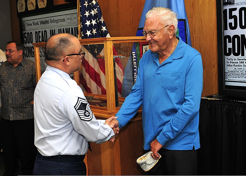 File:U.S. Air Force Senior Master Sgt. Thomas Kelly, front left, shakes hands and thanks Ewalt Shatz, a survivor of the attack on Pearl Harbor, during a Pearl Harbor memorial ceremony at the U.S. Pacific Command 131206-N-QN361-039.jpg