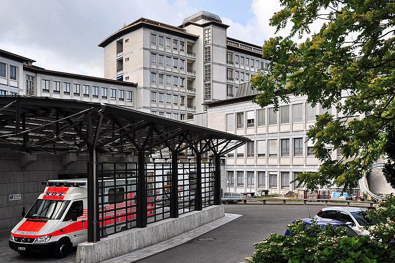 File:Universitätsspital Zürich - Notfallaufnahme - Schmelzbergstrasse 2011-08-10 09-32-46 ShiftN.jpg