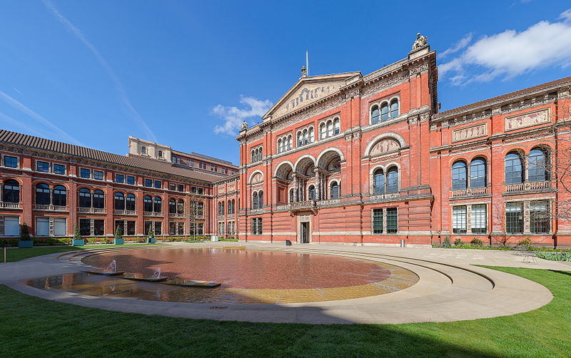 File:Victoria & Albert Museum Central Garden, London, UK - Diliff.jpg