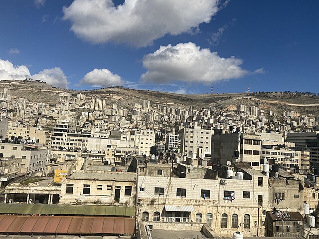 Image: View of Mount Ebal from the city of Nablus