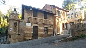 Villa Strohl-Fern Lycée français Chateaubriand de Rome - Petite Porte - Via di Villa Ruffo.jpg