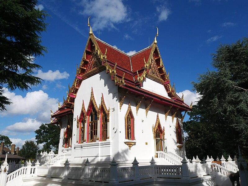 File:Wat Buddhapadipa Temple, Wimbledon (Southwest View - 02).jpg