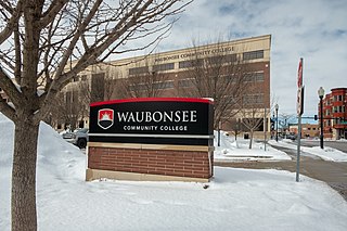 <span class="mw-page-title-main">Waubonsee Community College</span> Community college in Sugar Grove, Aurora, and Plano, Illinois, US