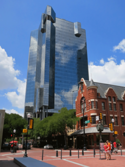 Wells Fargo Tower Fort Worth.png