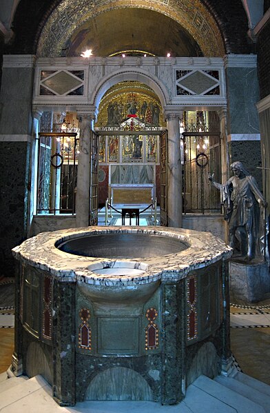 File:Westminster Cathedral interior3.jpg