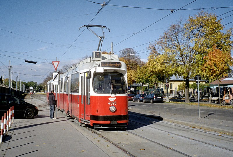 File:Wien-wiener-linien-sl-71-1078721.jpg