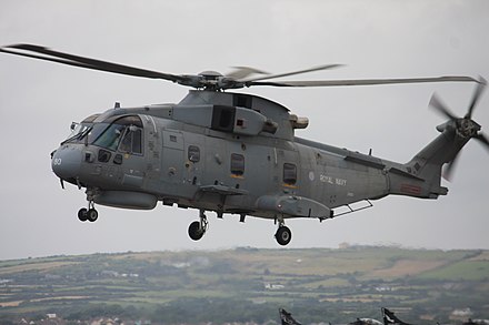 RNAS Culdrose の Royal Navy Merlin HM2。