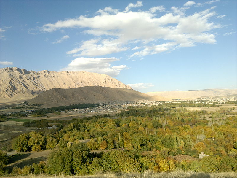 File:طبیعت شهرستان هرسین.jpg