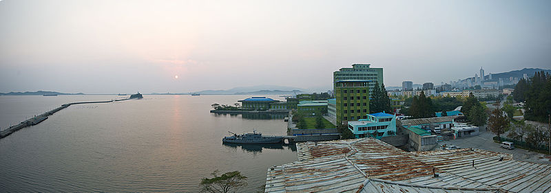 File:0065 - Nordkorea 2015 - Wonsan (22966743105).jpg