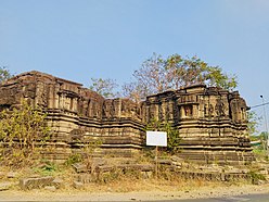 11th 12th century Suryanarayana Temple, Kalgi, Karnataka India - 4.jpg