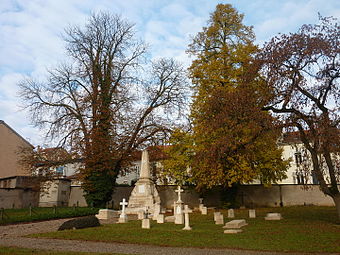 1870 niemiecki cmentarz wojskowy ȧ Nancy (01) .JPG