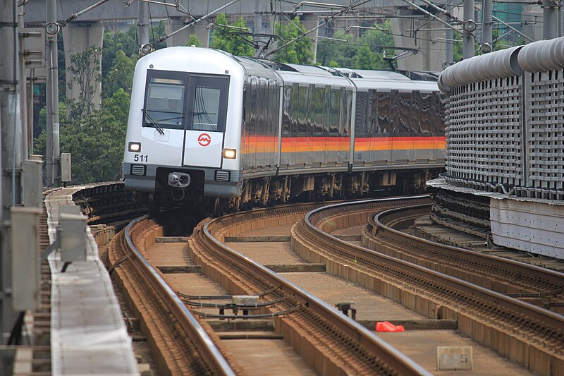 File:201007 Shanghai Metro line 5 train 511.jpg