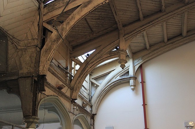 Isambard Kingdom Brunel's Great Western Railway built a hammerbeam roof for Bristol Old Station, 1841