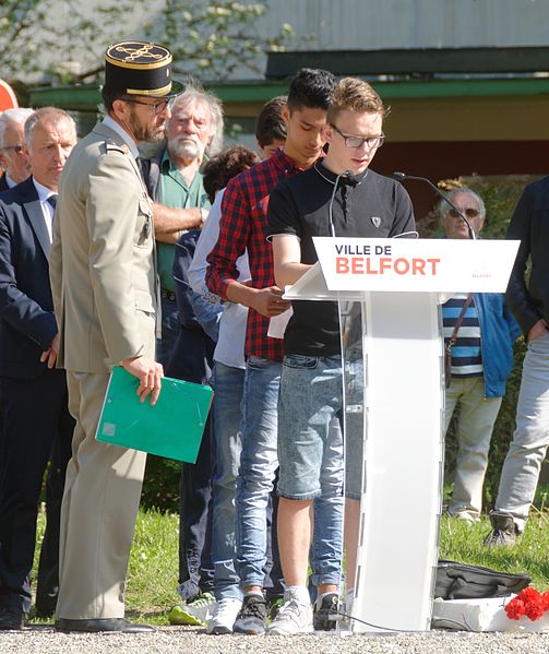 File:2016-05-08 10-13-41 commemo-8mai-belfort.jpg