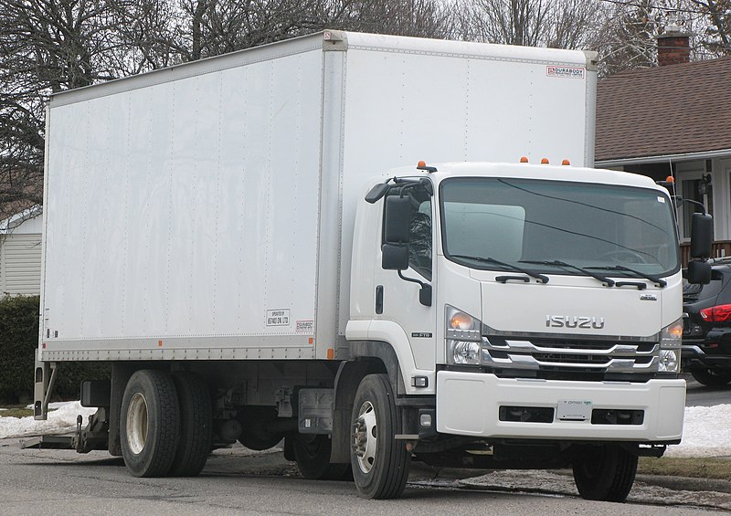 File:2018 Isuzu FTR, Front Right, 03-26-2021.jpg