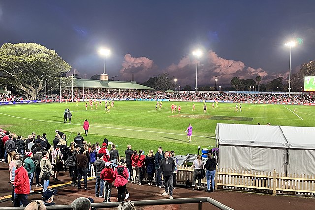 A new record crowd for women's Australian rules football in New South Wales was set at the North Sydney Oval on 27 August 2022 with 8,264 in attendanc