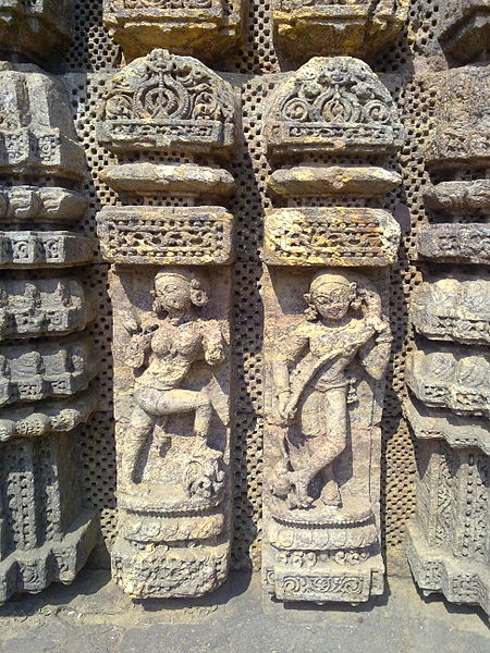 File:A stone work of Konark Sun Temple.jpg