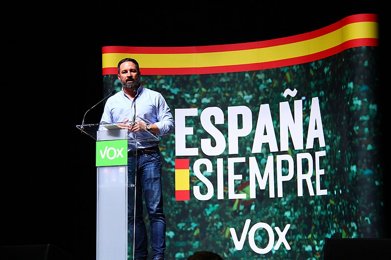 File:Acto de Vox en Vigo con Santiago Abascal (48954661242).jpg