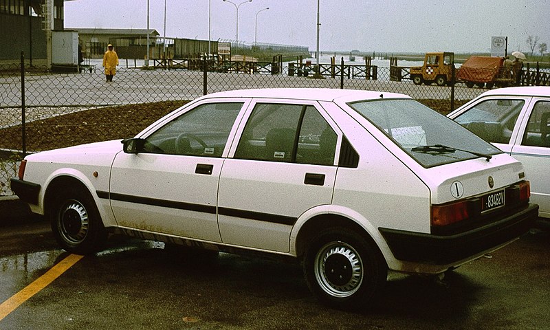 File:Alfa Arna 4d.JPG