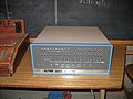Altair 8800. Vasemmalla osittain näkyvissä Apple I.