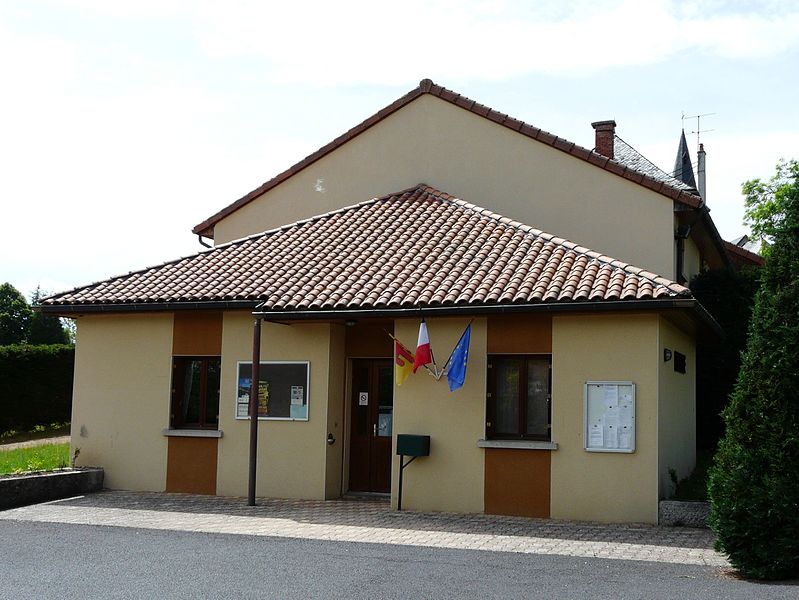 File:Anglards-de-Saint-Flour mairie (1).jpg