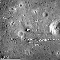 Image du site d'alunissage d'Apollo 11 prise par la sonde Lunar Reconnaissance Orbiter le 15 juillet 2009.