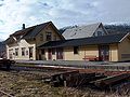 Arna gamle stasjon. Mellemstasjon av 4. klasse. Foto: Svein Harkestad