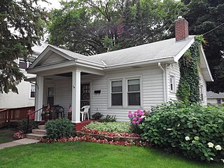 <span class="mw-page-title-main">Arthur and Edith Lee House</span> Historic house in Minnesota, United States