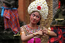 Indonesia has diverse dance traditions, the famous one is Balinese dance that includes body, hands and eyes movements. Bali-Danse 0728a.jpg